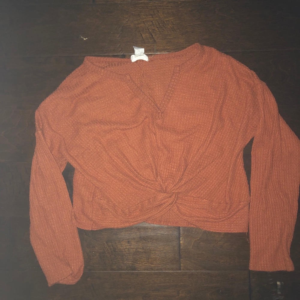 LONG SLEEVE AUTUMN VNECK TOP